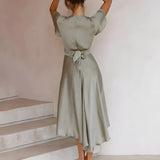 Ruxandra – Rochie Midi cu Detaliu sub Formă de Nod