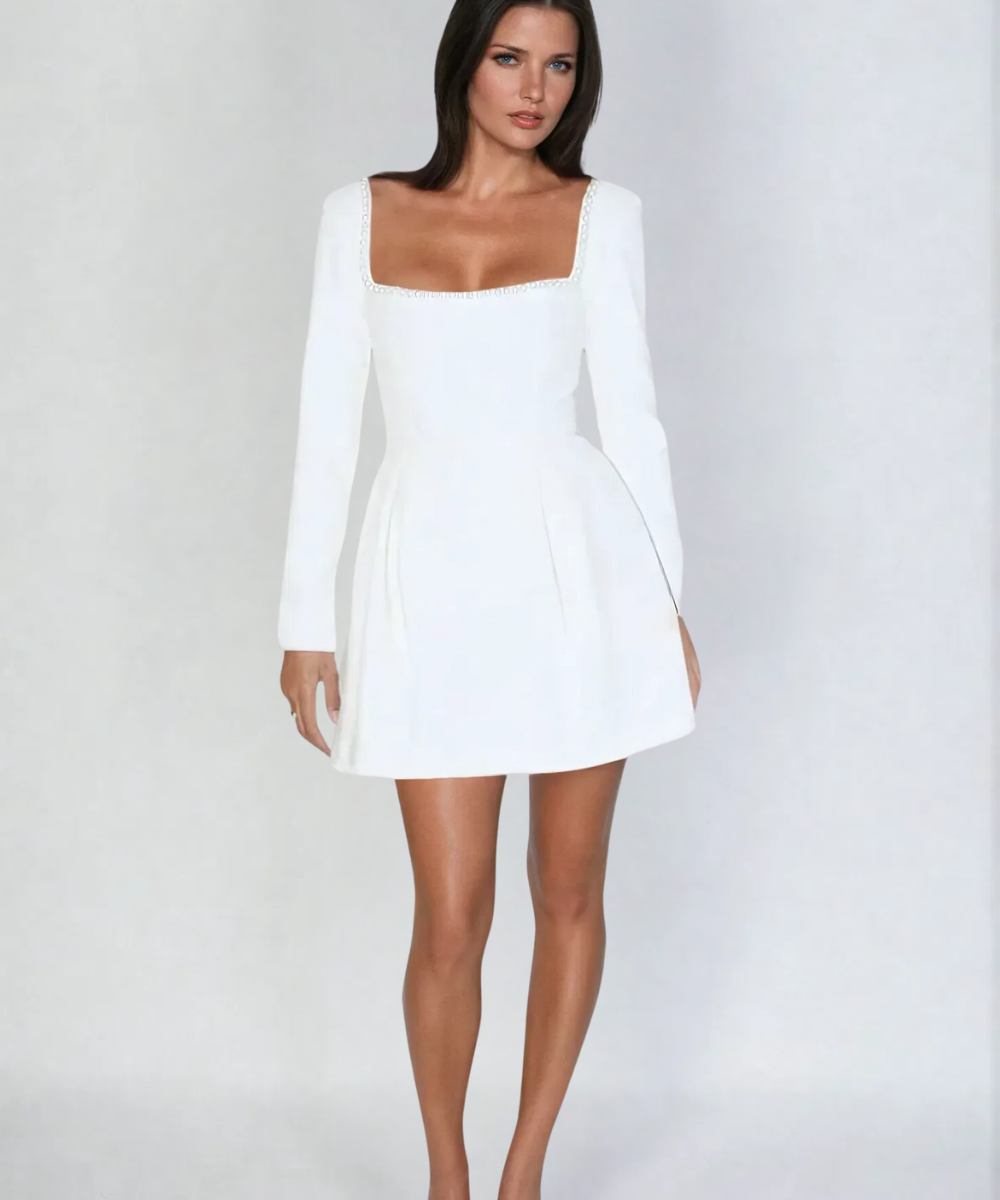Iulia – Rochie Mini cu Perle Aplicate și Strălucire