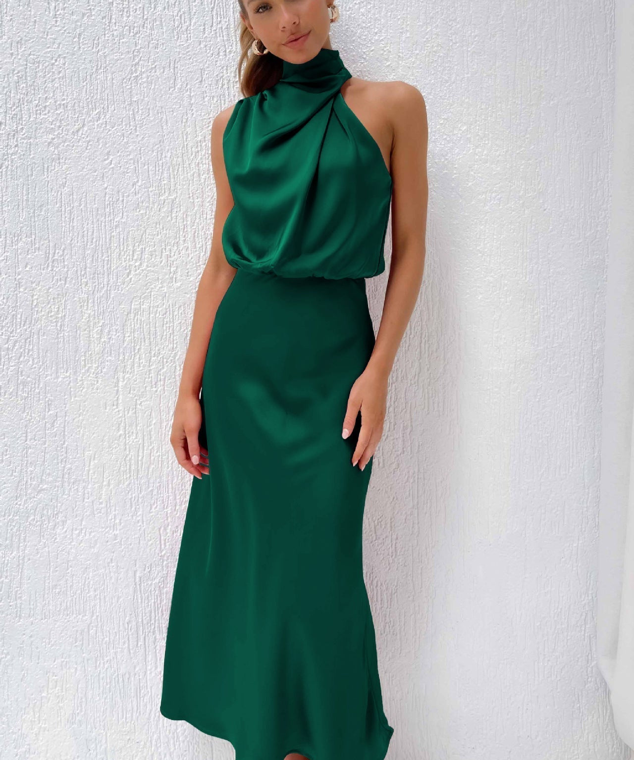 Emanuela – Rochie Lungă Elegantă cu Croială Clasică