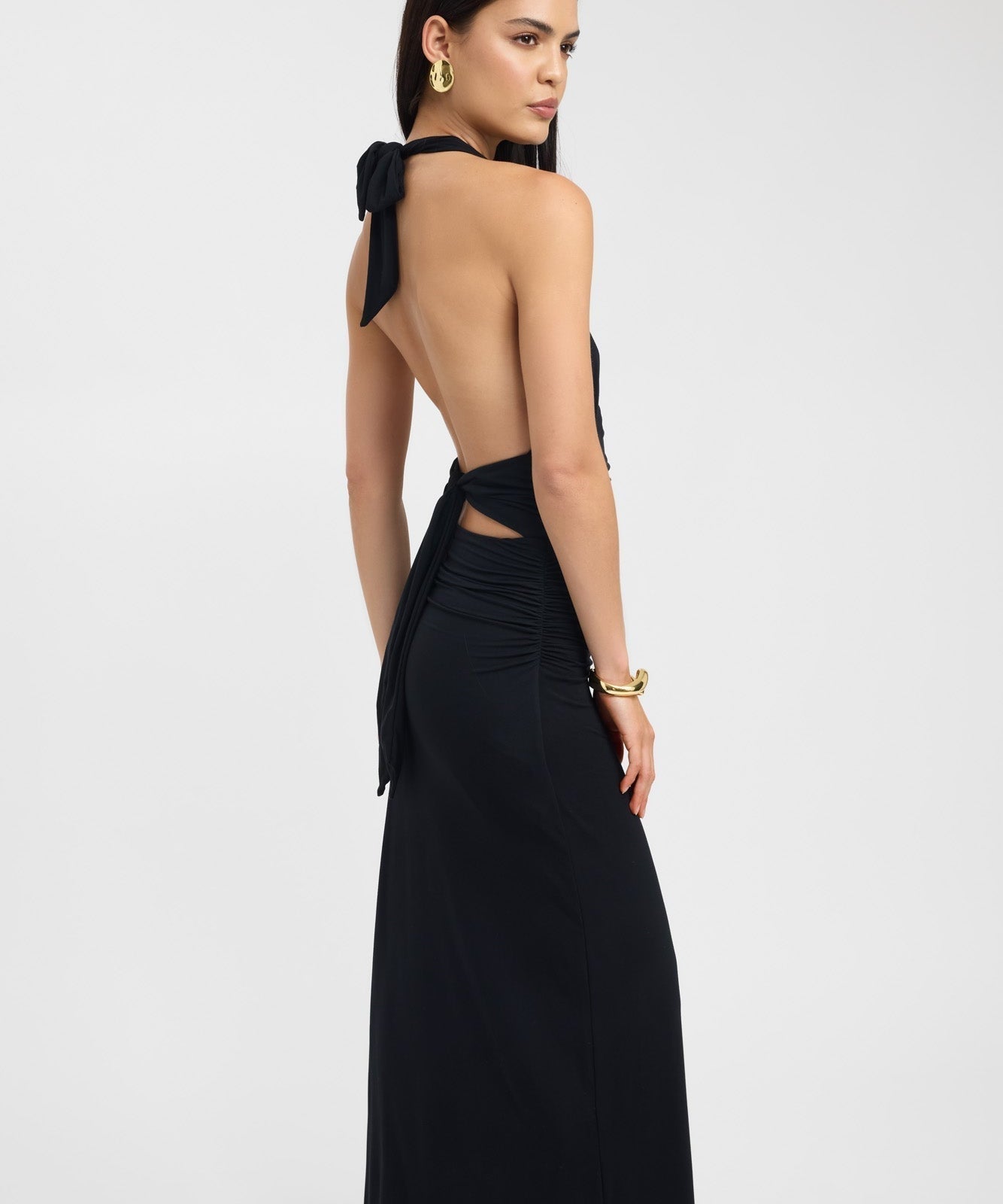 Estera – Rochie Maxi cu Bretele Halter și Decolteu în V