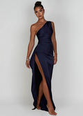 Teodora – Rochie Maxi cu Prezență Clasică și Elegantă