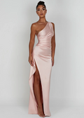 Teodora – Rochie Maxi cu Prezență Clasică și Elegantă