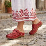Nedeia – Saboți Casual cu Design Decupat