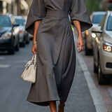 Salomea – Rochie Elegantă cu Croială Clasică
