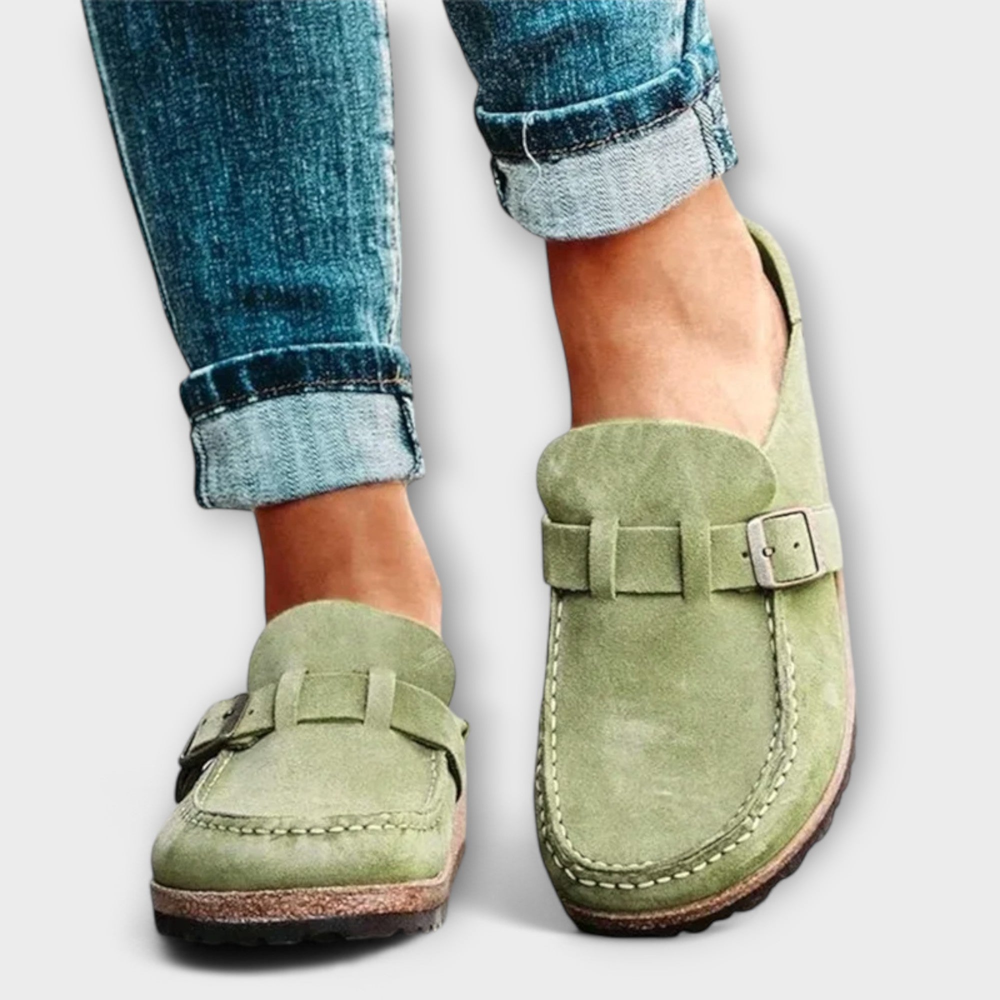 Mocasini anatomici pentru femei cu cataramă decorativă