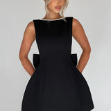 Melania – Rochie Mini cu Fundă din Satin și Perle