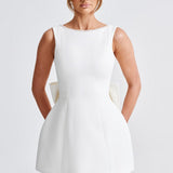 Melania – Rochie Mini cu Fundă din Satin și Perle
