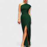 Adelina – Rochie de Seară cu Decolteu Înclinat