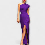 Adelina – Rochie de Seară cu Decolteu Înclinat