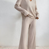 Wilma – Set Tricotat Doi Piese Pulover V și Pantaloni Confortabili