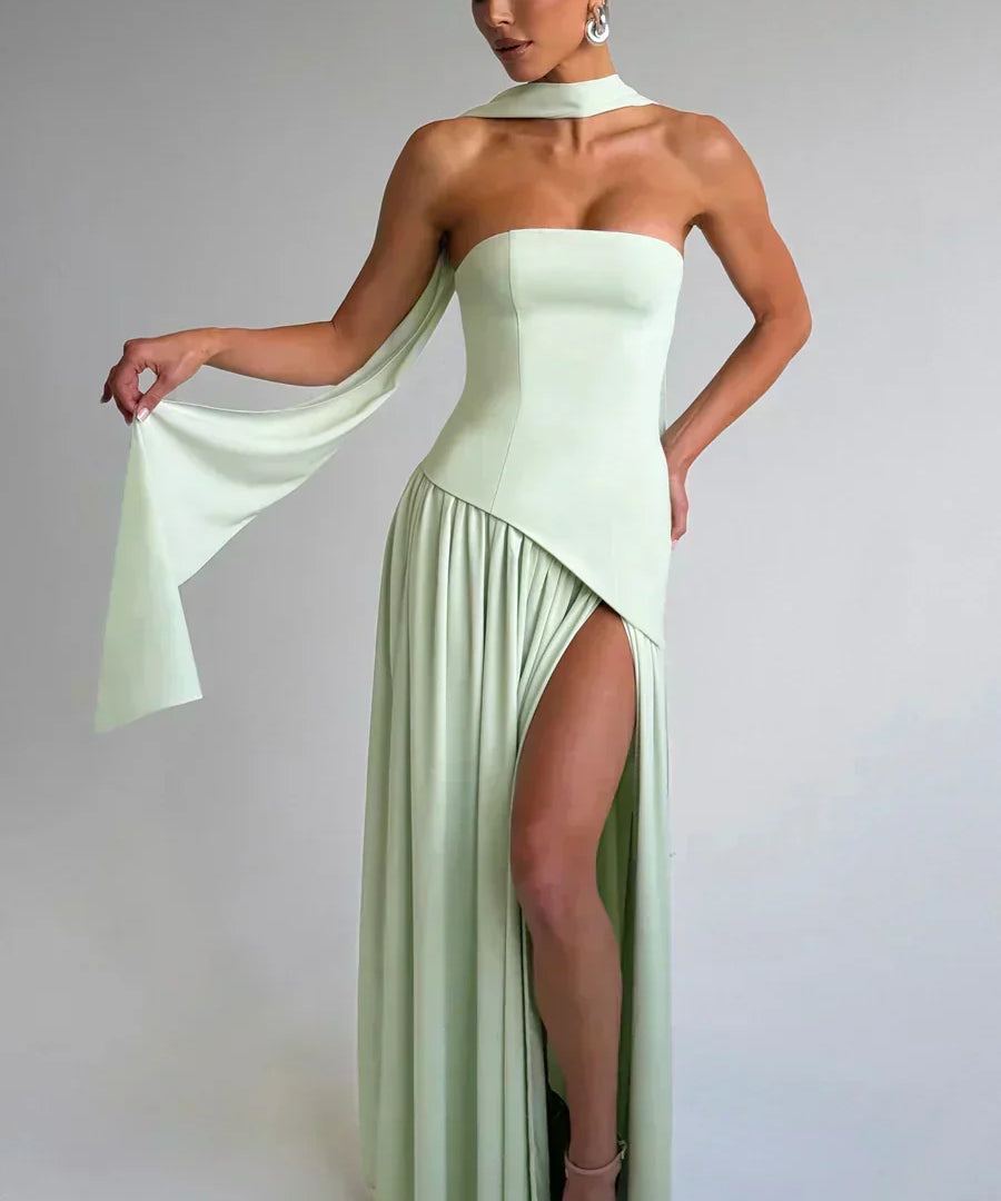 Livia – Rochie Lungă Elegantă cu Linie Clasică