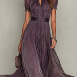 Dana – Rochie Maxi Violet cu Decupaj la Gât și Mâneci Dantelate